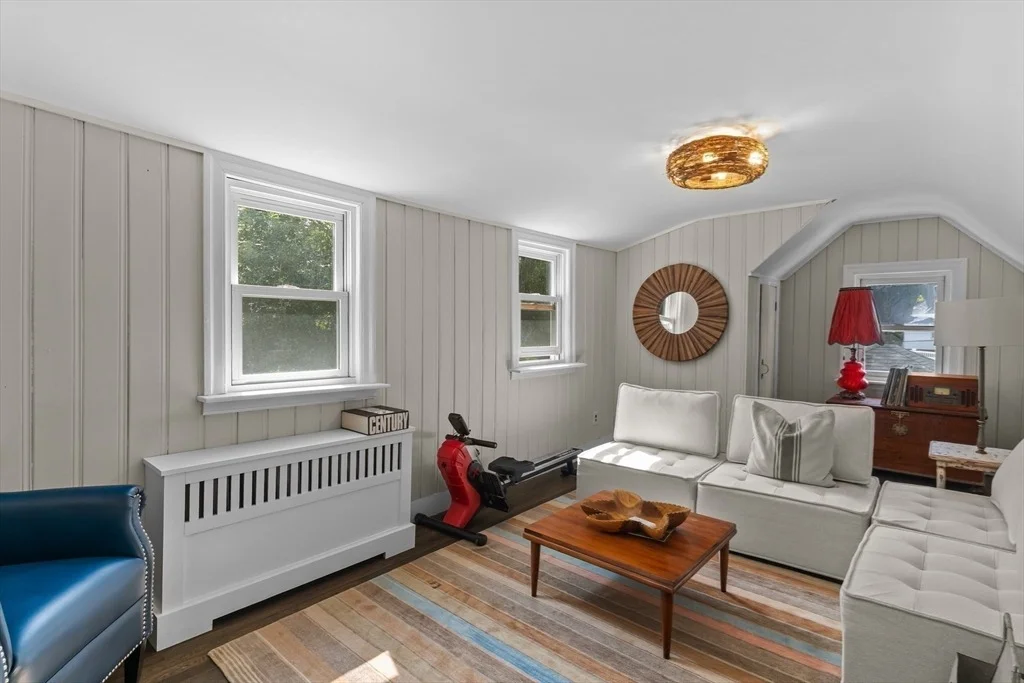 Photo of 700 Grove St