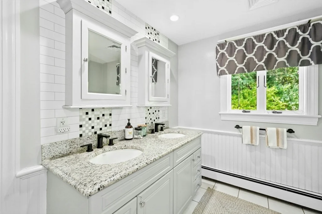 Photo of 8 Raymond Way