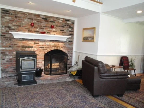 Photo of 35 Crown Grant Dr