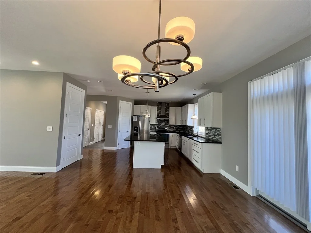 Photo of 465 Montgomery Rd