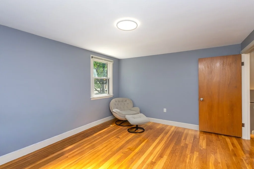 Photo of 65 Margaret Dr