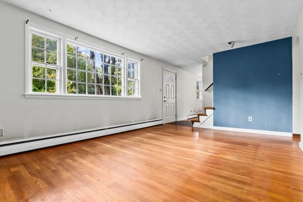 Photo of 10 Noyes Rd