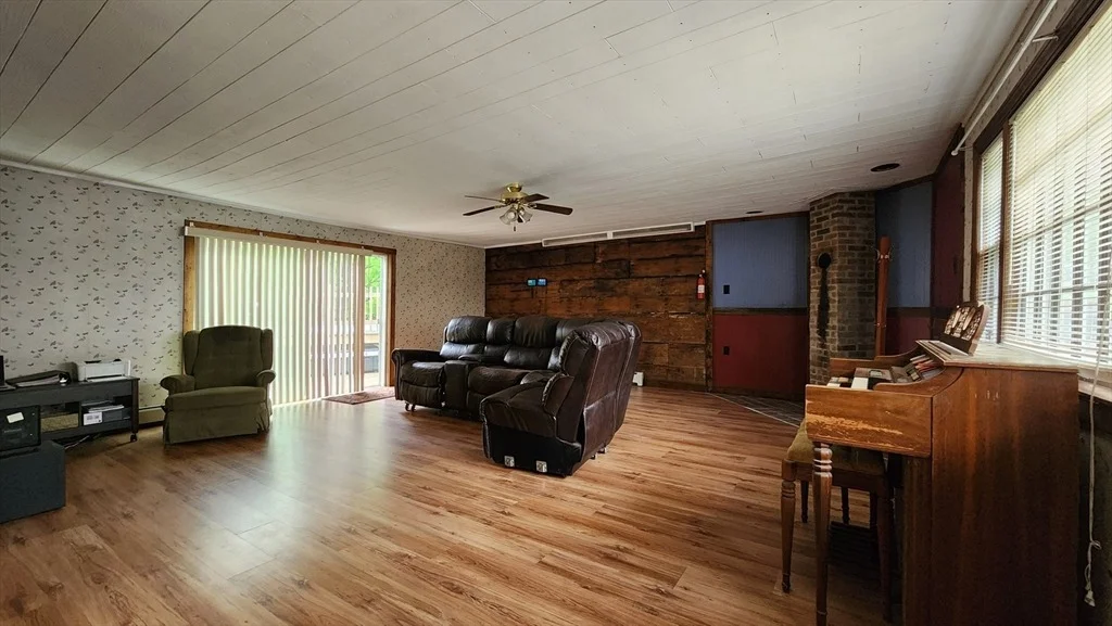 Photo of 114 Southbridge Road