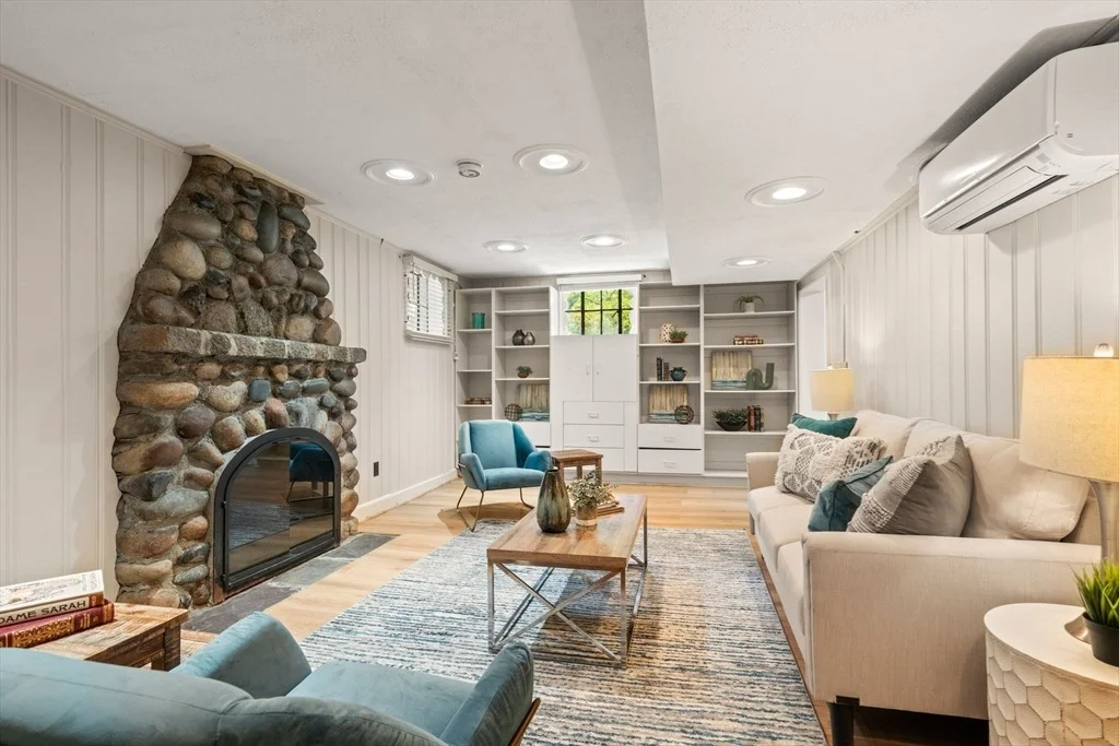 Photo of 142 Beverly Rd.