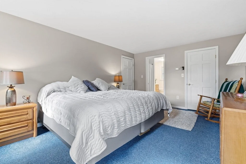 Photo of 25 Towpath Dr
