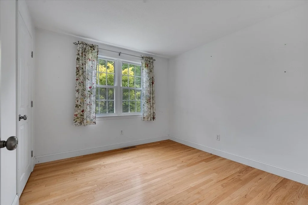 Photo of 25 Liam Ln