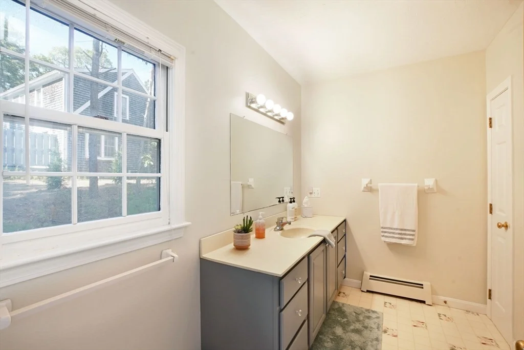 Photo of 211 James Circle