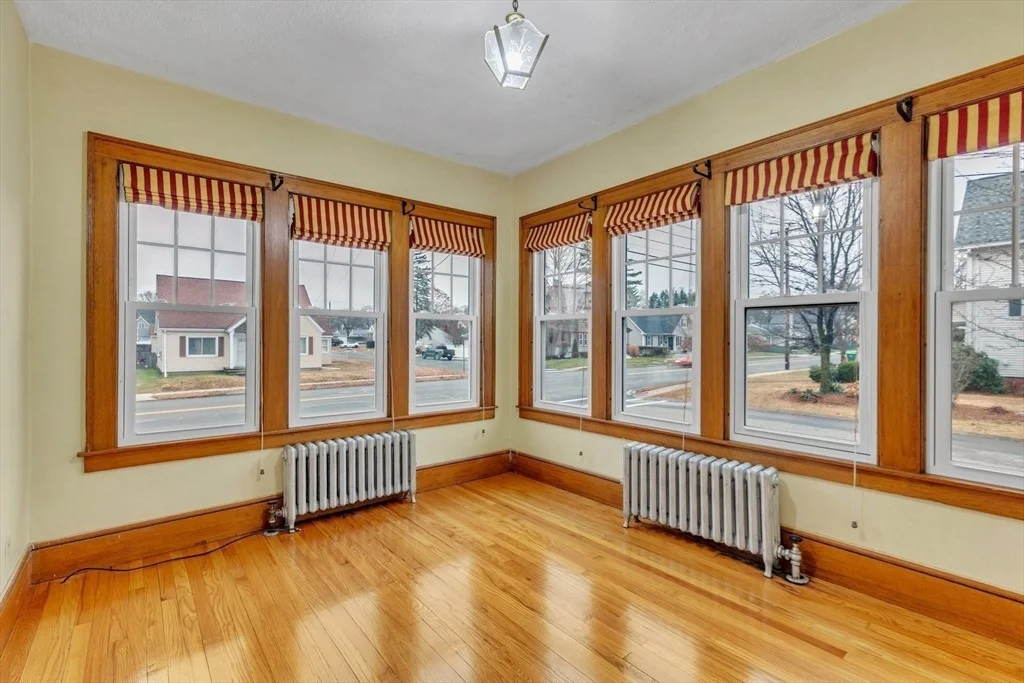 Photo of 458 Broadway St
