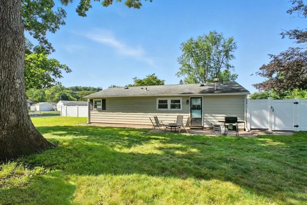 Photo of 19 Harbour Rd