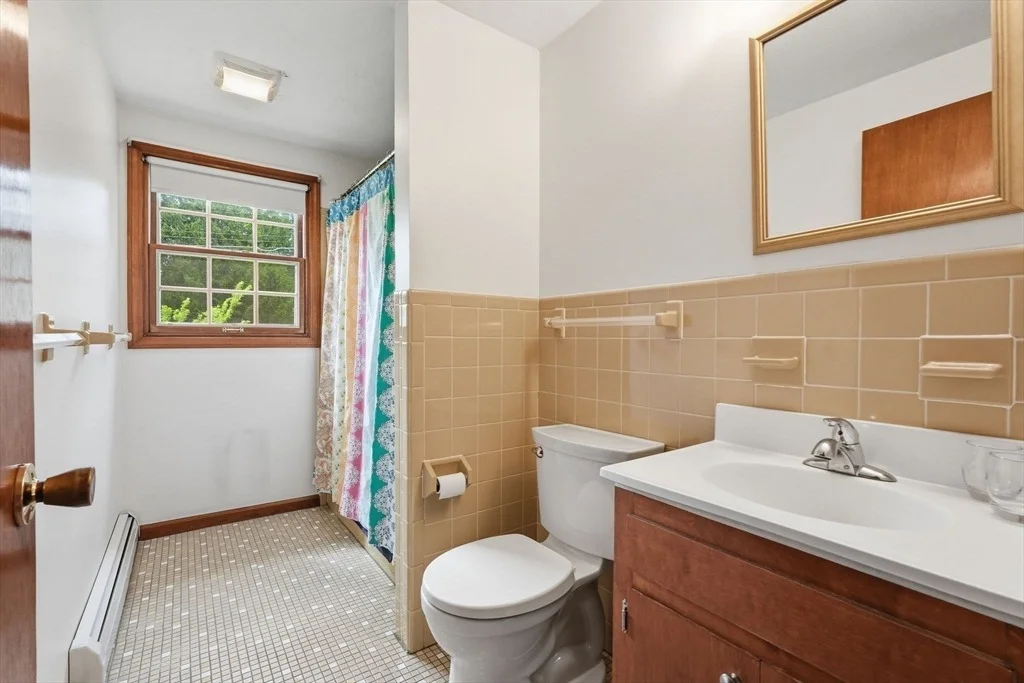 Photo of 73 N Maple St