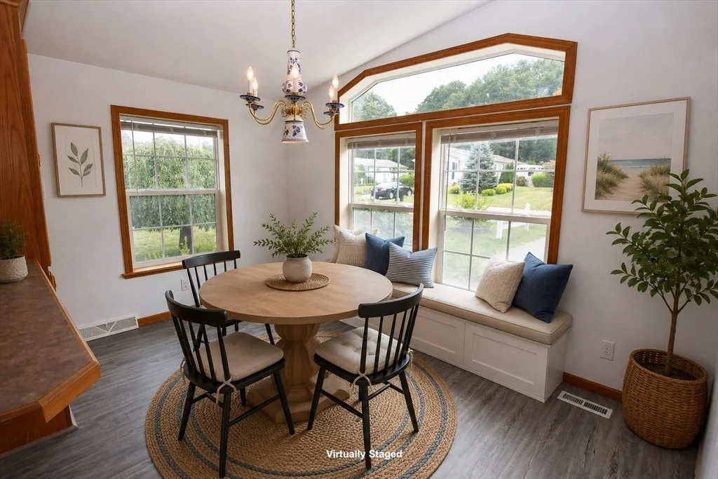 Photo of 29 Lyn Ln.