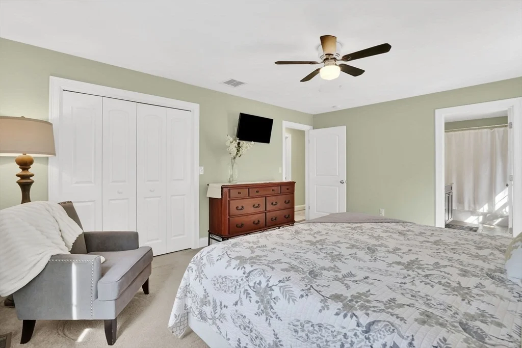 Photo of 301 Podunk Rd