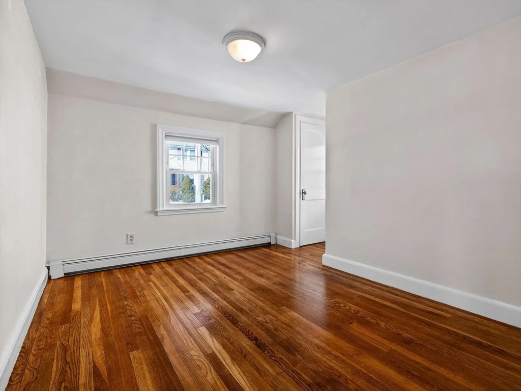 Photo of 40 Chisholm Rd