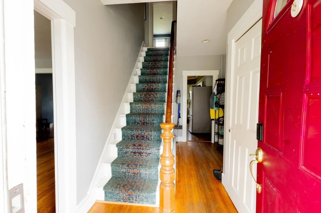 Photo of 147 W Broadway