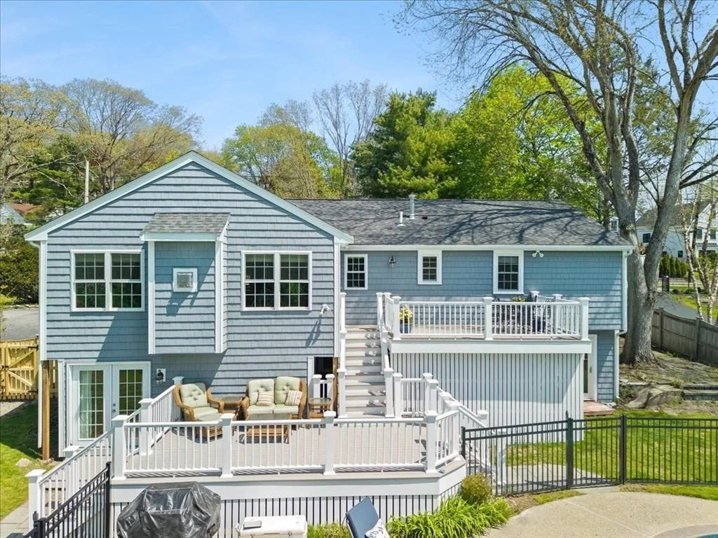 Photo of 1480 Great Plain Ave