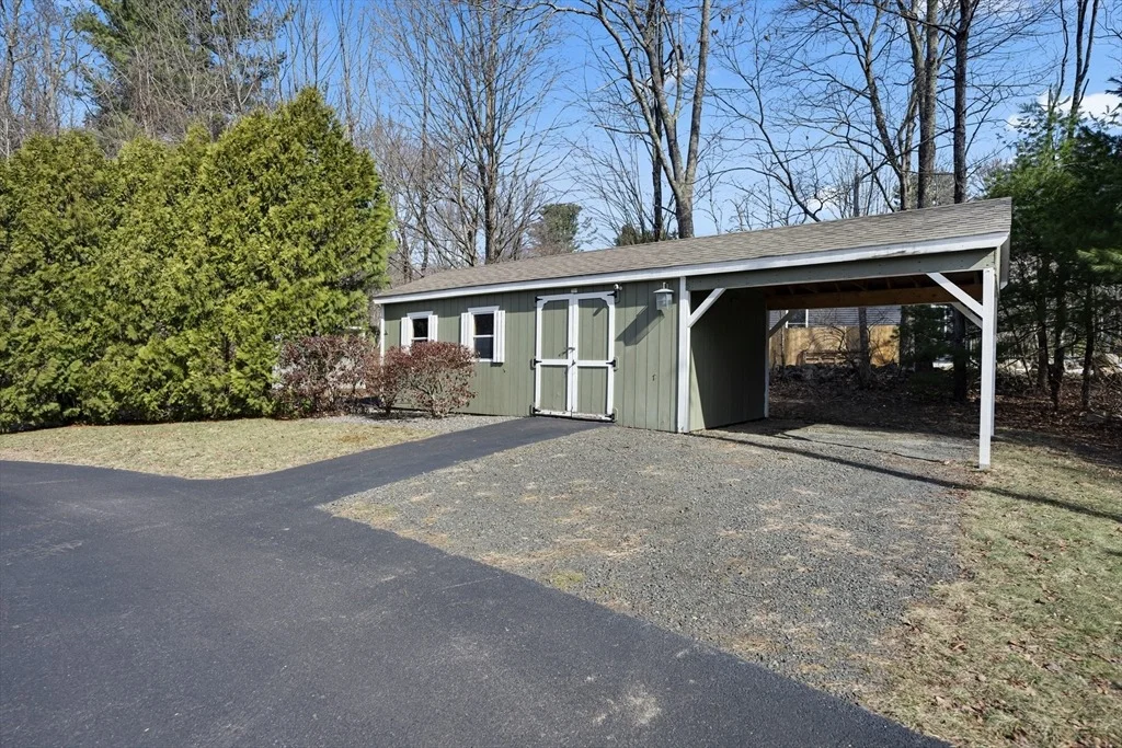 Photo of 2824 Greenwich Rd