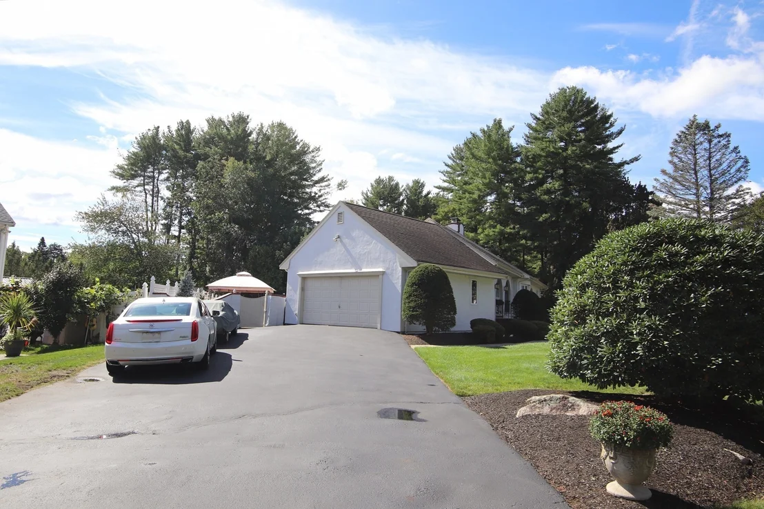Photo of 14 Arrowhead Drive