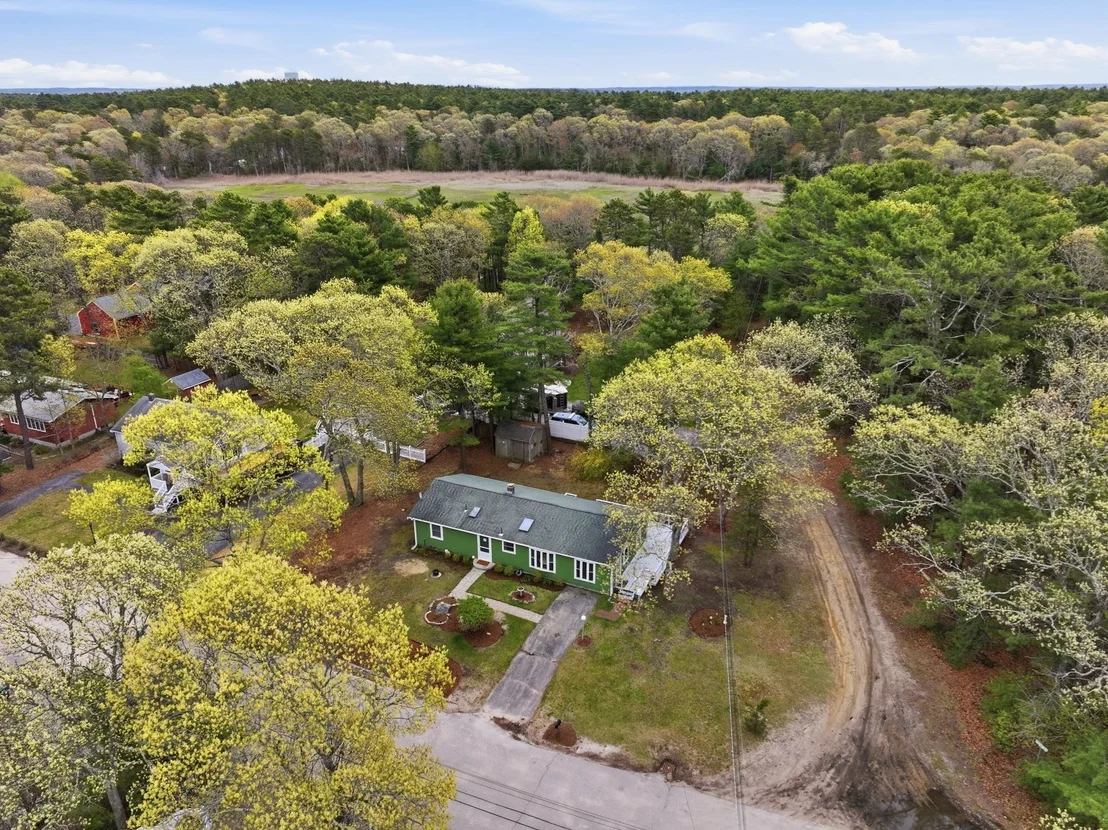 Photo of 94 Edgewater Drive