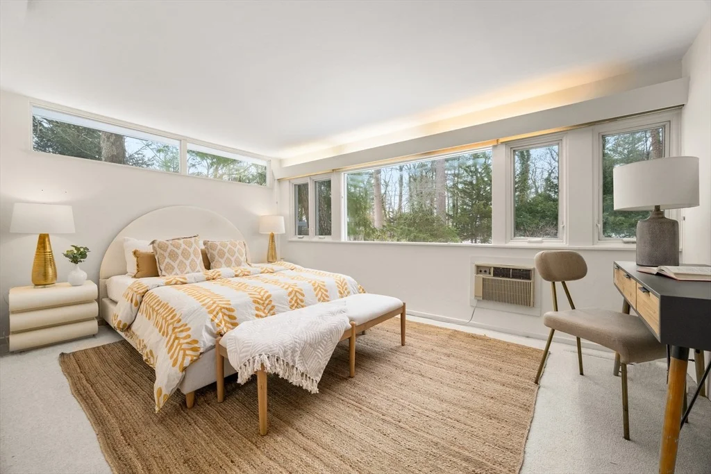 Photo of 32 Moon Hill Road