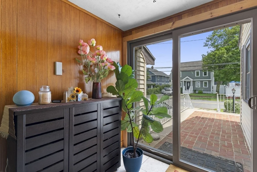 Photo of 96 Loring Ave