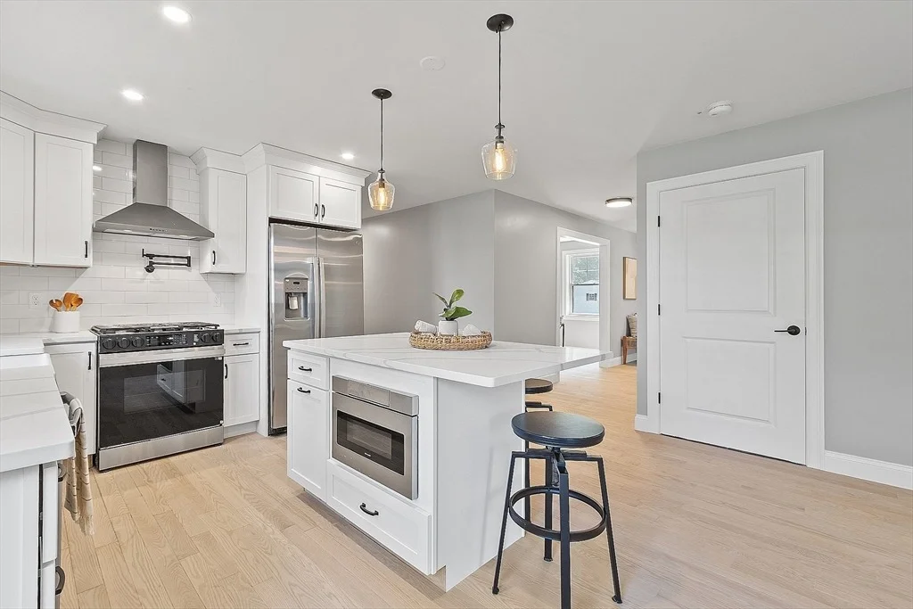Photo of 383 Delano Rd