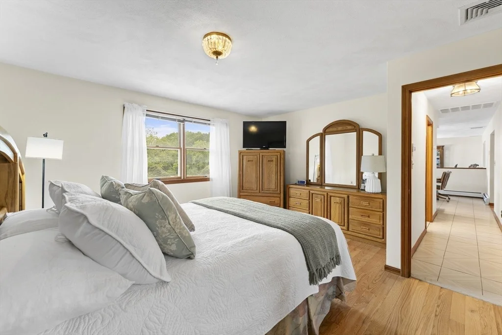 Photo of 9 Clark Ave
