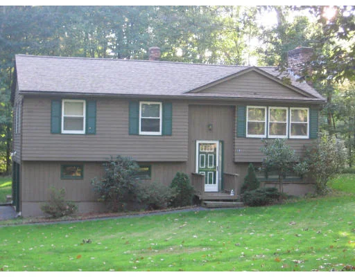 Photo of 10 Ledgewood Dr