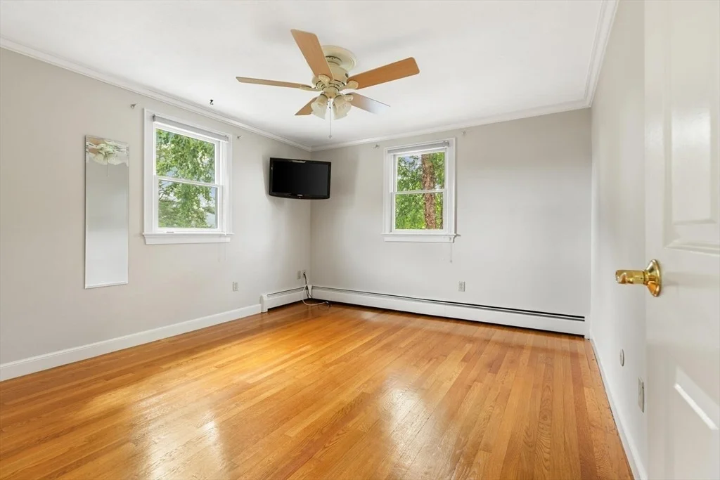 Photo of 144 Kingston Rd