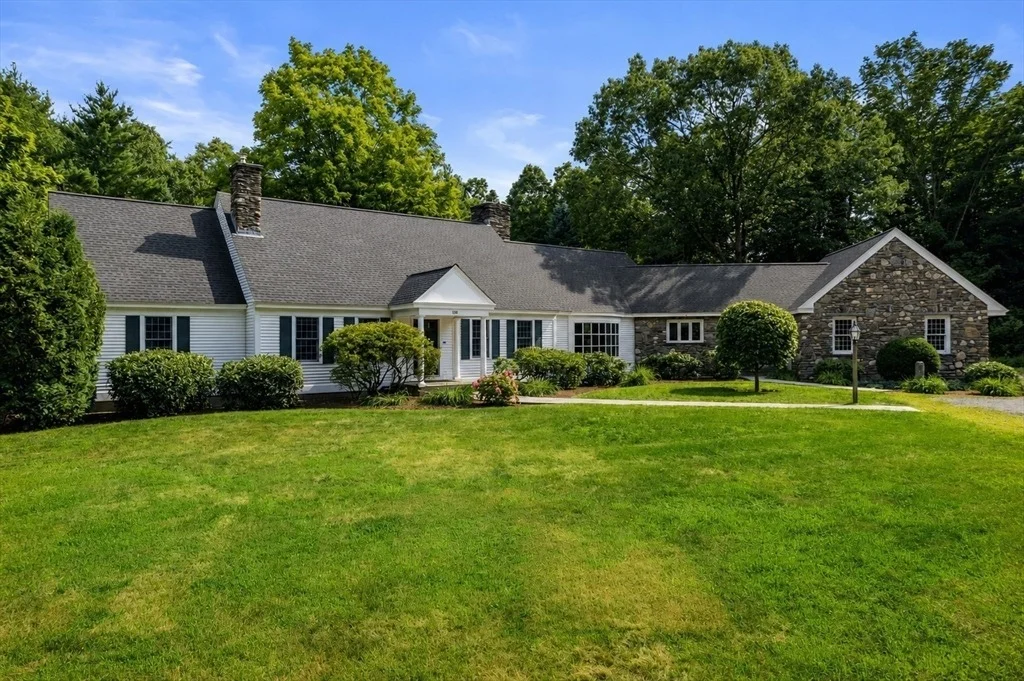 Photo of 110 Northfield Rd