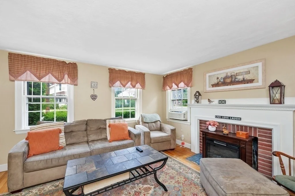 Photo of 111 Warren St