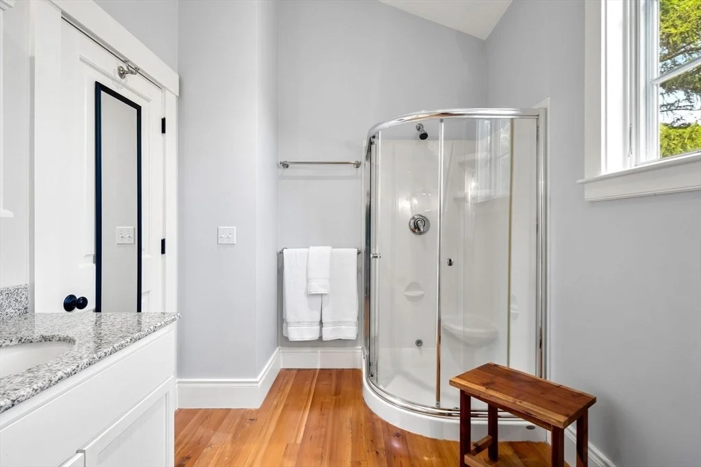 Photo of 92 Phillips Ave