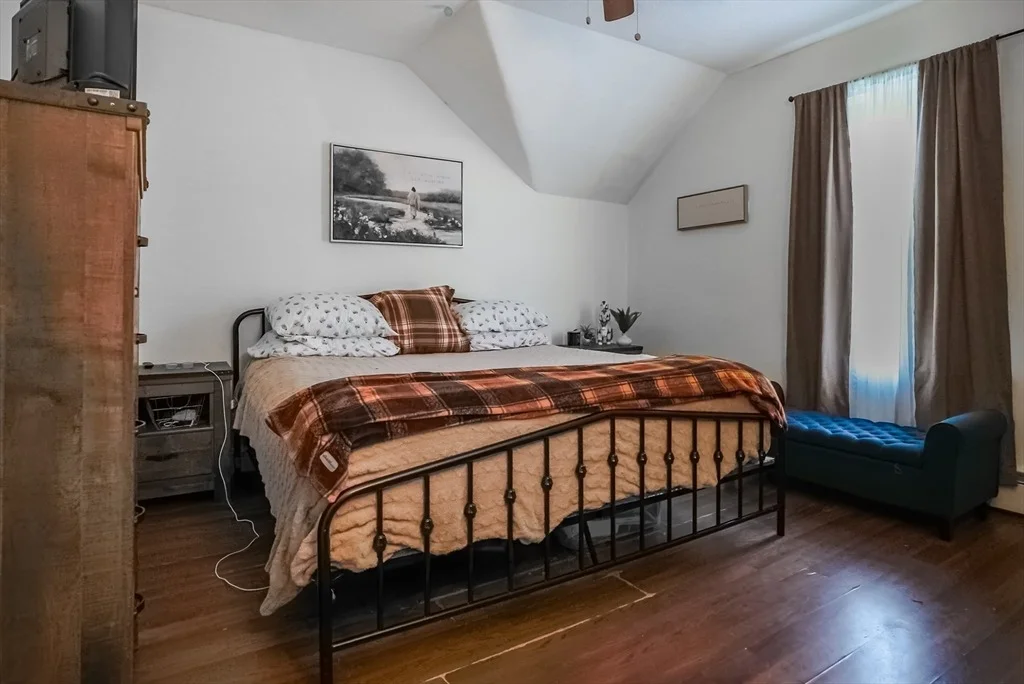 Photo of 529 Stafford Rd