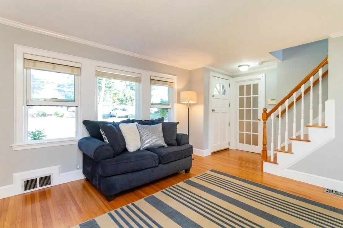 Photo of 30 Colonial Avenue