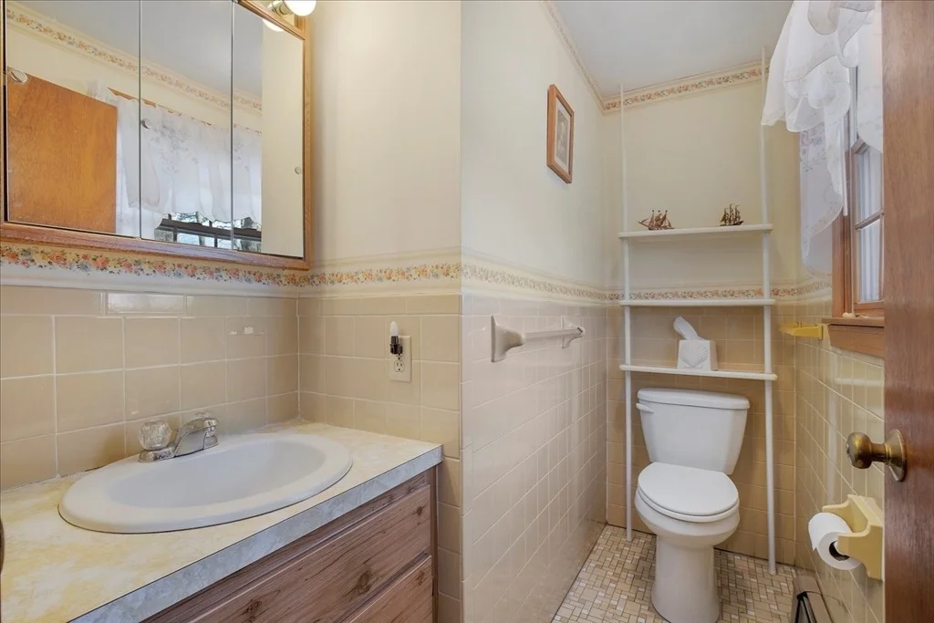 Photo of 14 Benjamin Rd