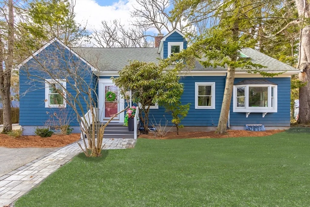Photo of 663 Greendale Ave