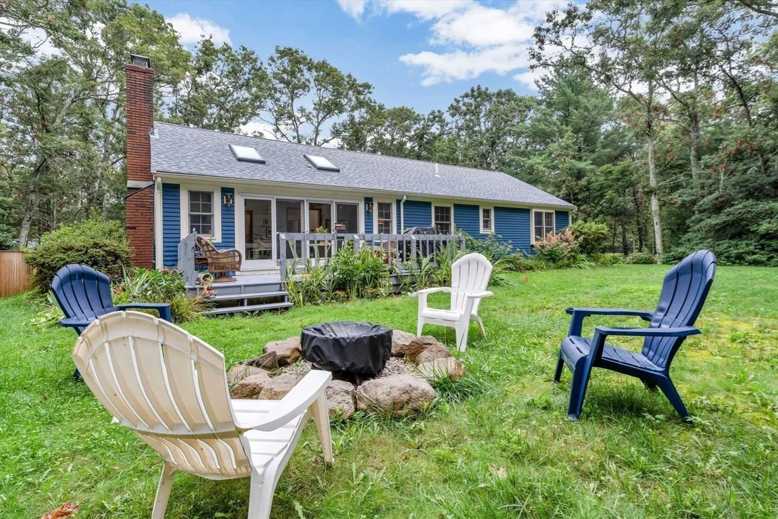 Photo of 8 Golf Link Cir