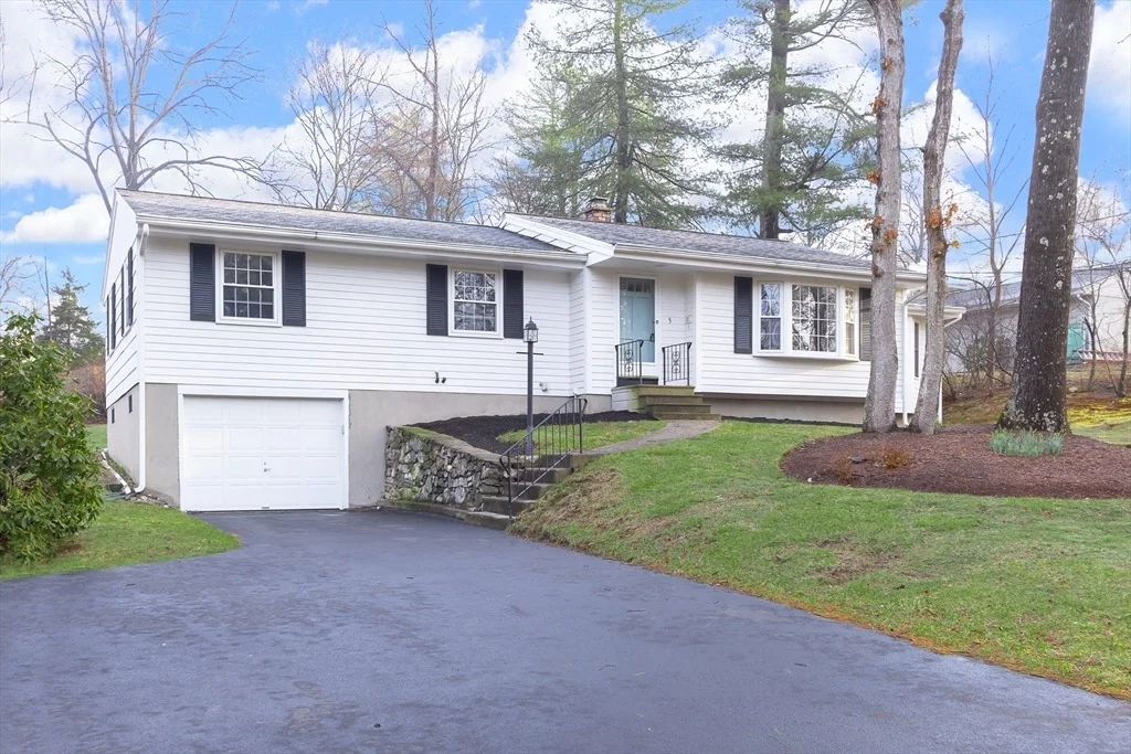 Photo of 5 Bayberry Lane