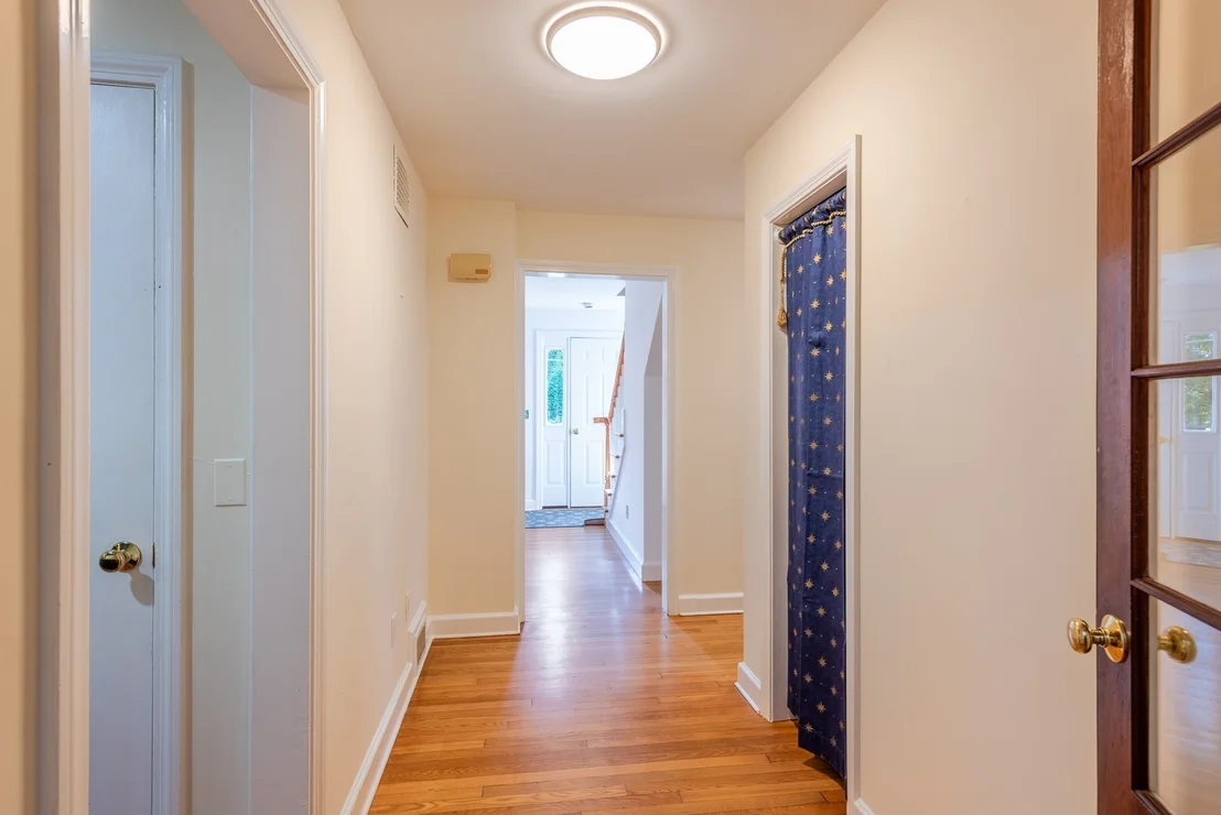 Photo of 18 Dana St