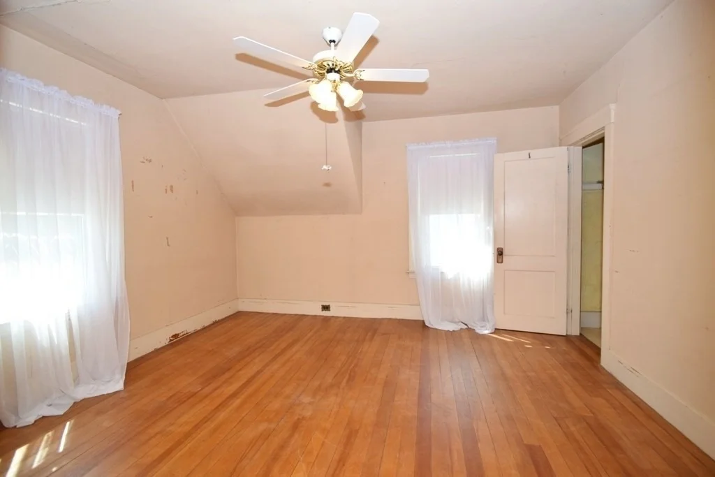 Photo of 128 Grandview Avenue