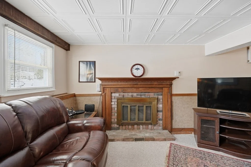Photo of 65 Old Farm Rd