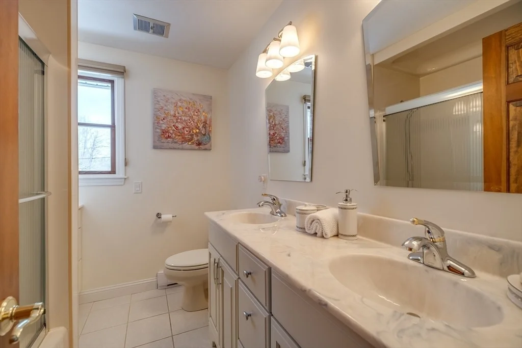 Photo of 697 Florence Road