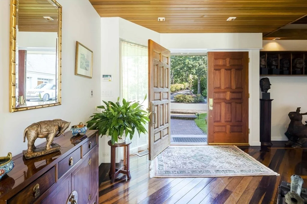 Photo of 255 Bayberry Way