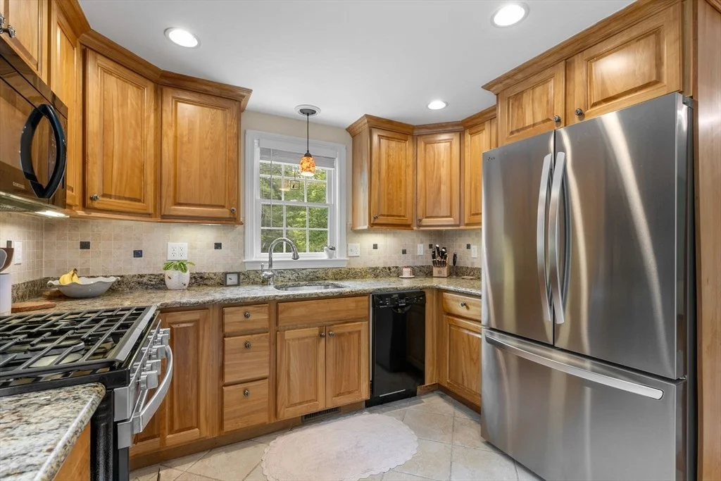Photo of 195 Knotty Pine Ln