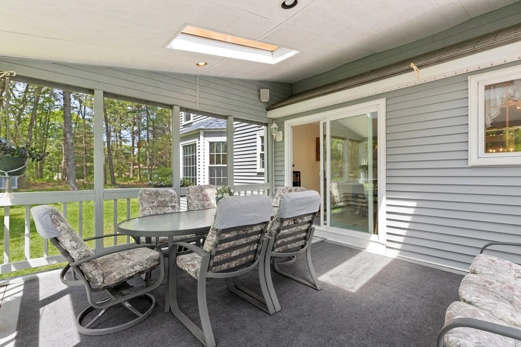 Photo of 10 Barnstable Rd