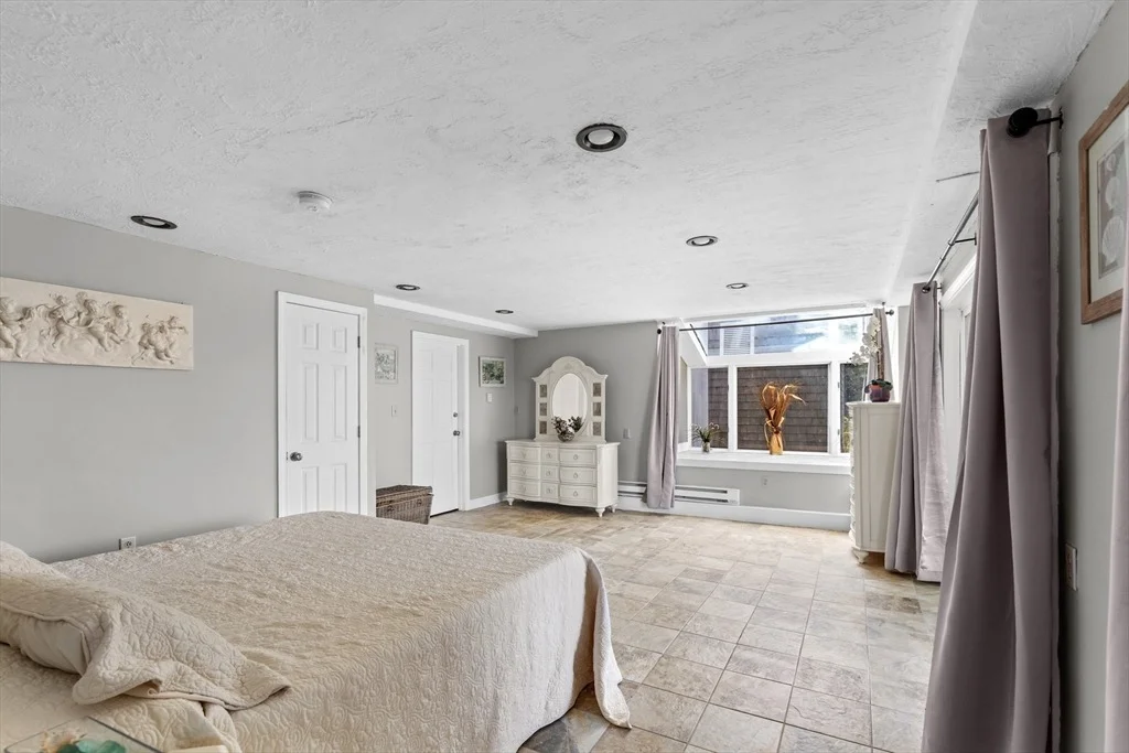 Photo of 28 Mallard Dr