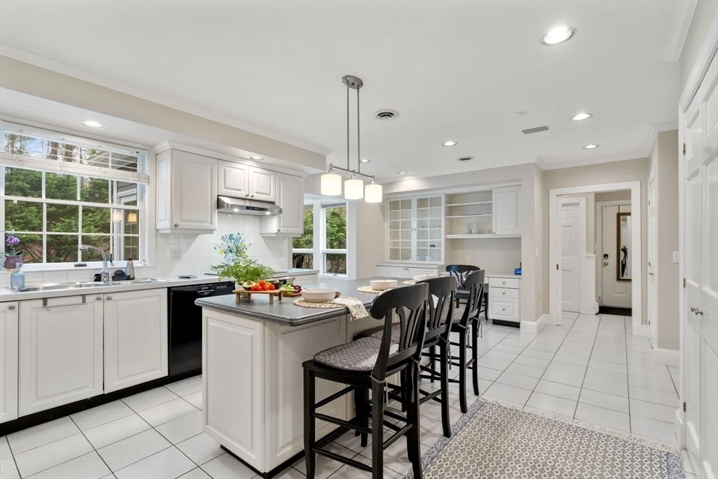 Photo of 1323 High Street-Culdesac