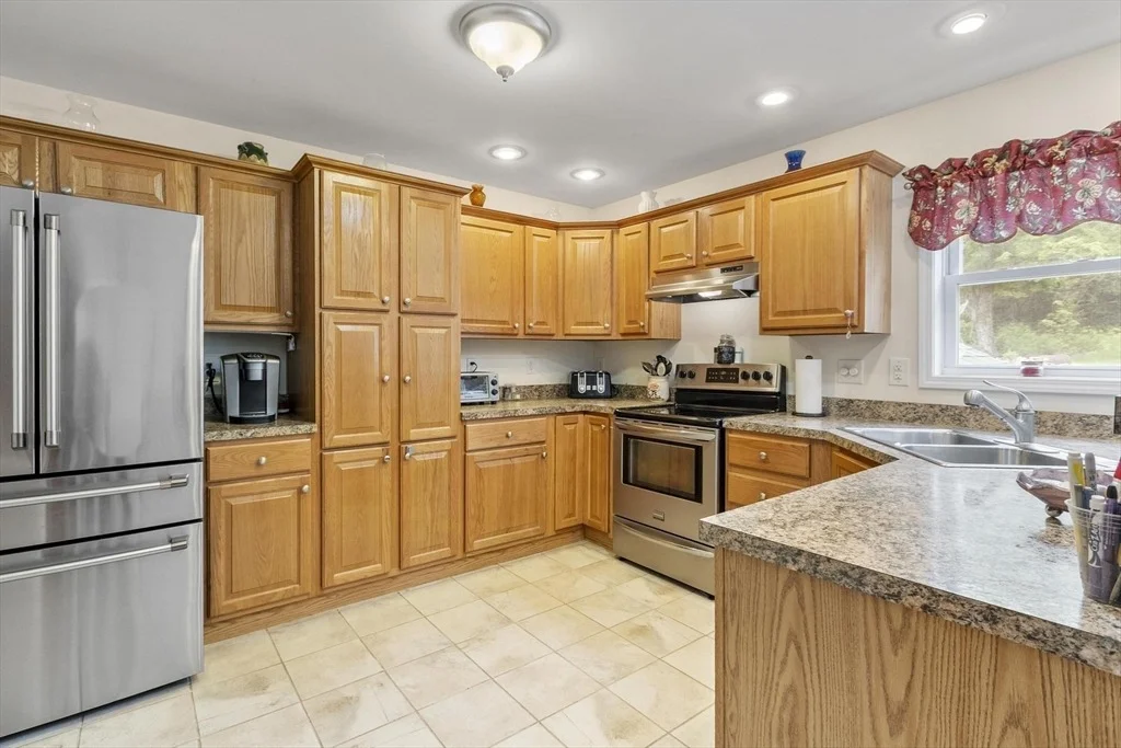 Photo of 240 Farley Rd