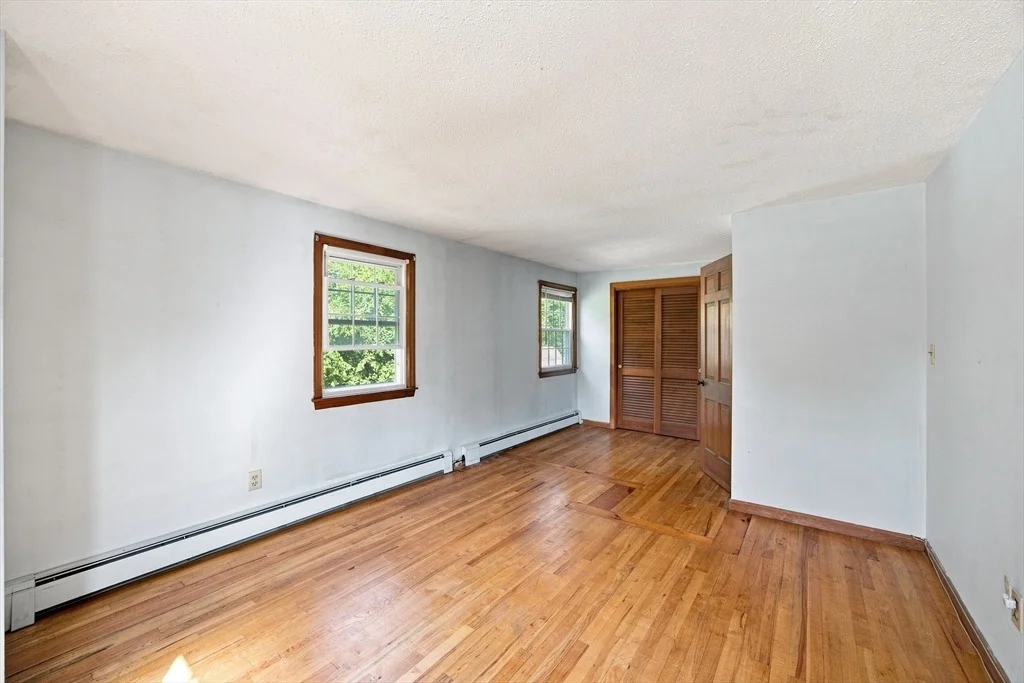 Photo of 28 River Park Dr