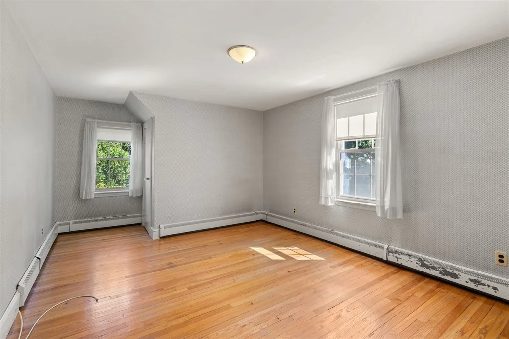 Photo of 278 Common St
