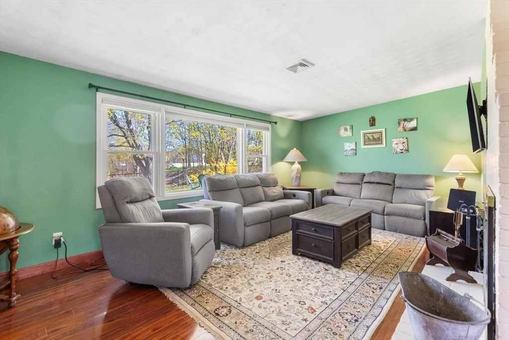 Photo of 52 Coolidge Rd